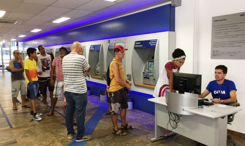 66,2% tinham acesso a conta corrente em 2017-2018