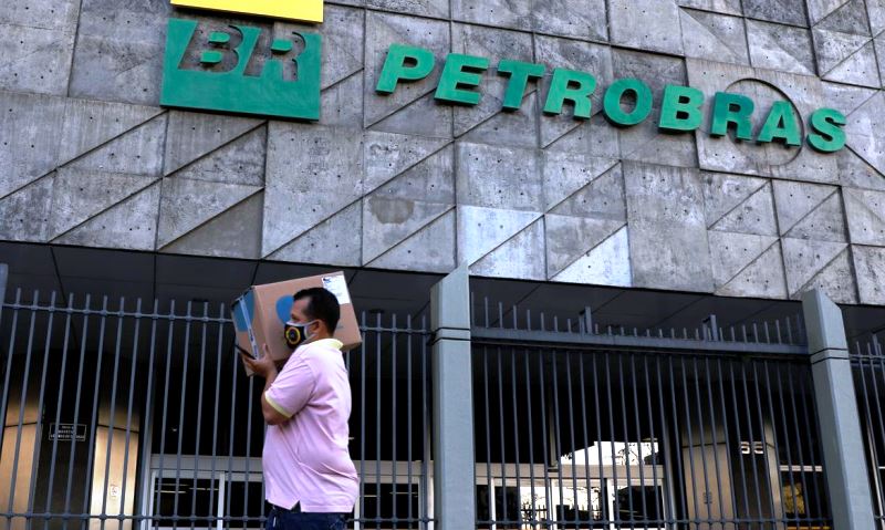 Petrobras assina contrato de venda de refinaria em Manaus