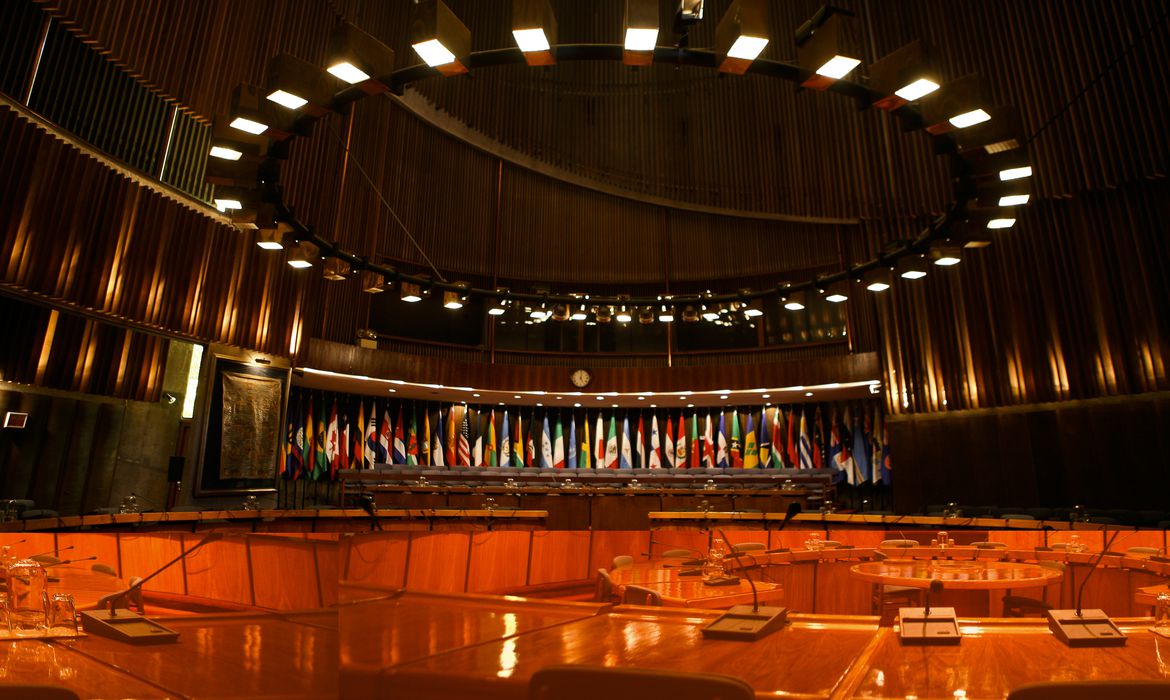 Investimento estrangeiro direto cai em 2020