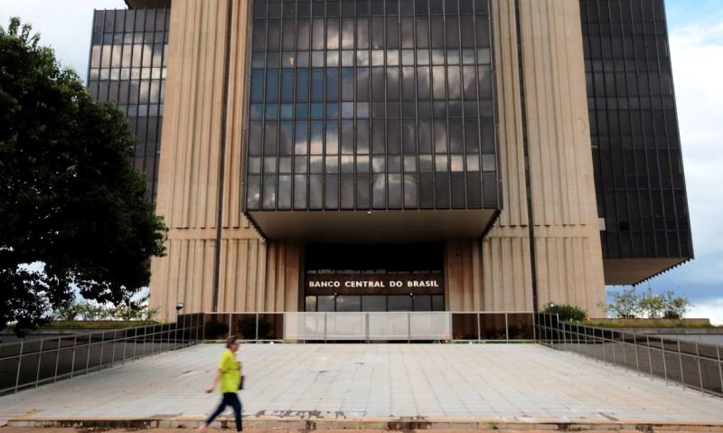 Mercado eleva estimativa de inflação para 8%