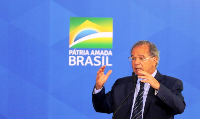 Prioridade zero é Bolsa Família de R$ 300, afirma ministro