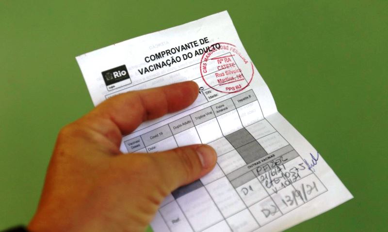 Certificado para quem tomou vacinas diferentes contra a Covid-19 é liberado