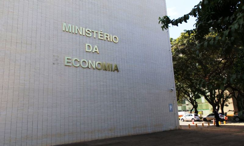 Secretários do Ministério da Economia pedem exoneração