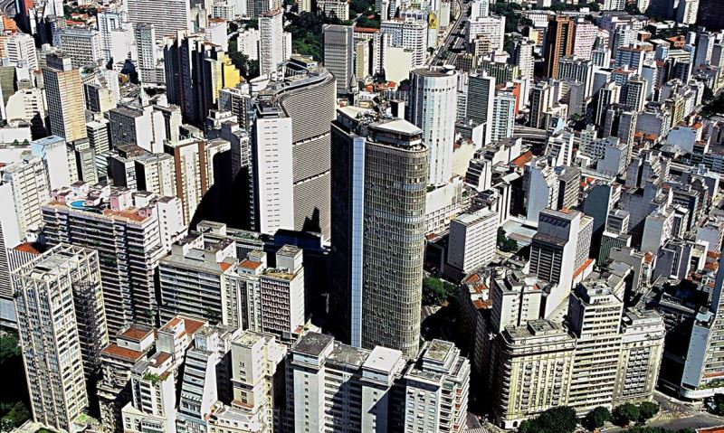 IGP-M cai 0,64% mas acumula alta de 24,86% em 12 meses