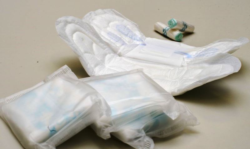 Governo vai reduzir impostos sobre importação de absorventes e fraldas