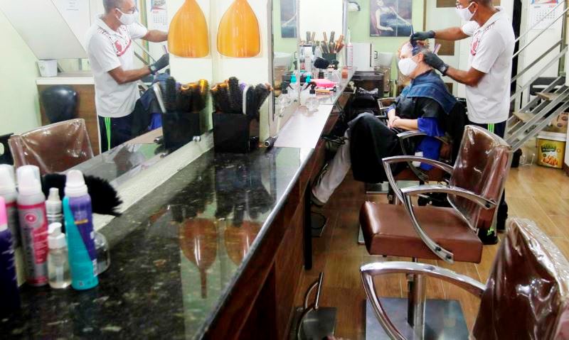 Confiança do empresário de serviços recua 1,3 ponto