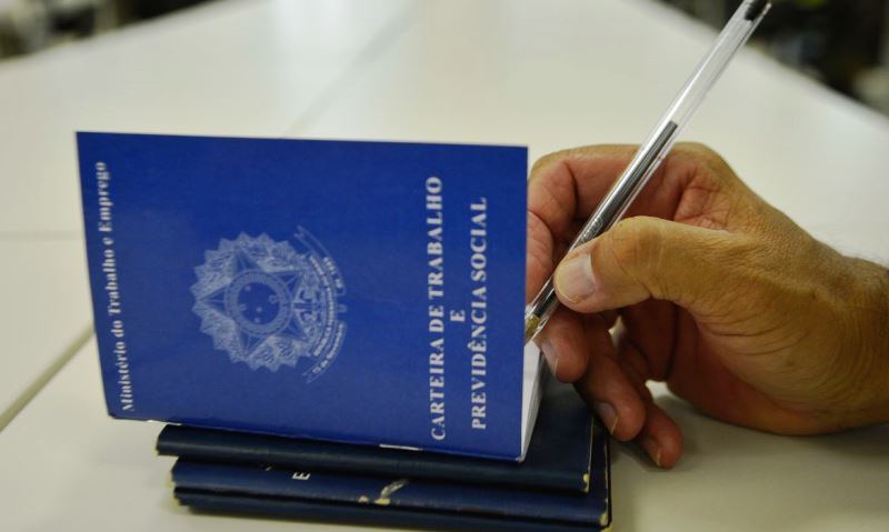 Comércio varejista deve criar 40 mil empregos no último semestre