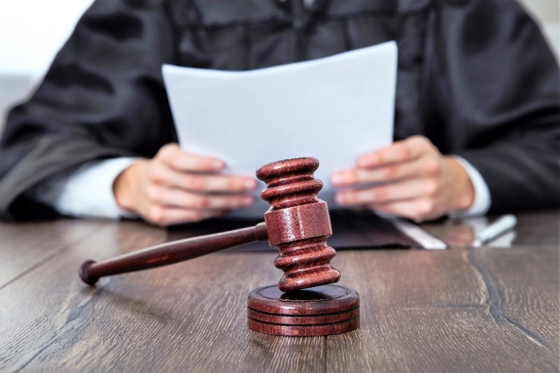 Decisão judicial garante indenização ao paciente após procedimento mal sucedido