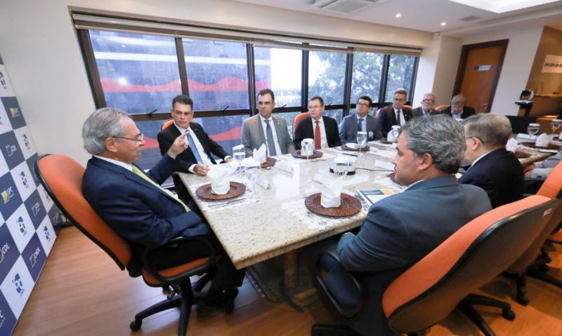 Ministro Paulo Guedes diz que Brasil preservou responsabilidade fiscal