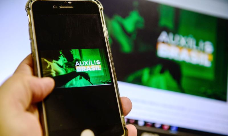 Caixa começa a pagar parcela de fevereiro do Auxílio Brasil