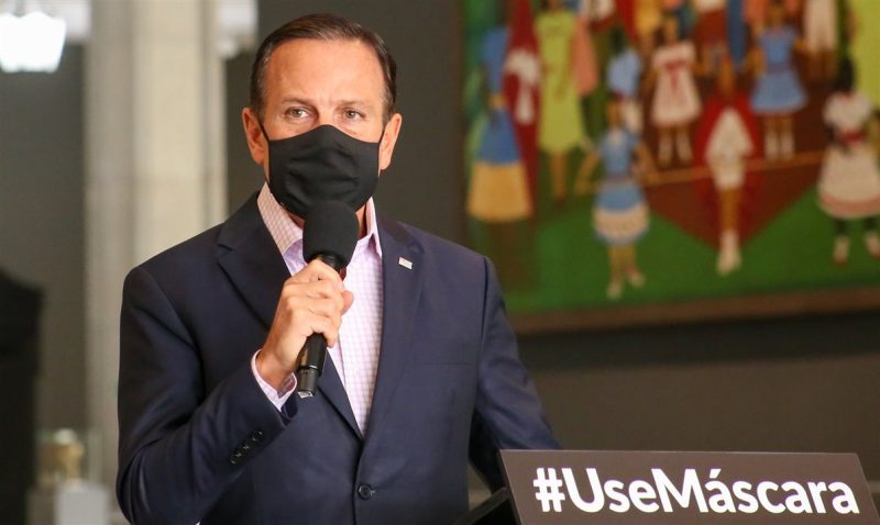 Dória anuncia flexibilização do uso de máscaras em todos os ambientes