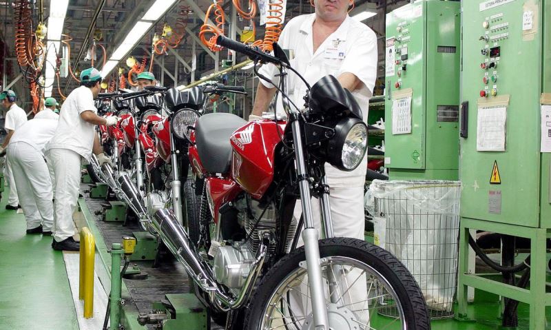 Consumo aparente de bens industriais tem alta de 0,4%