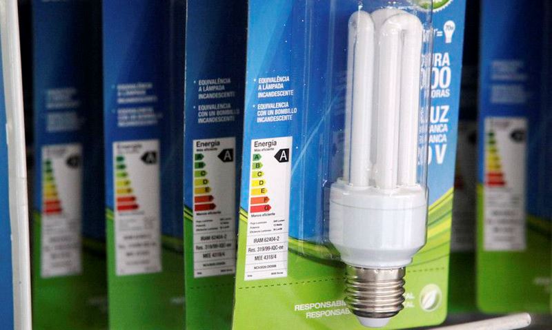 Aneel aprova reajuste na conta de luz em quatro estados