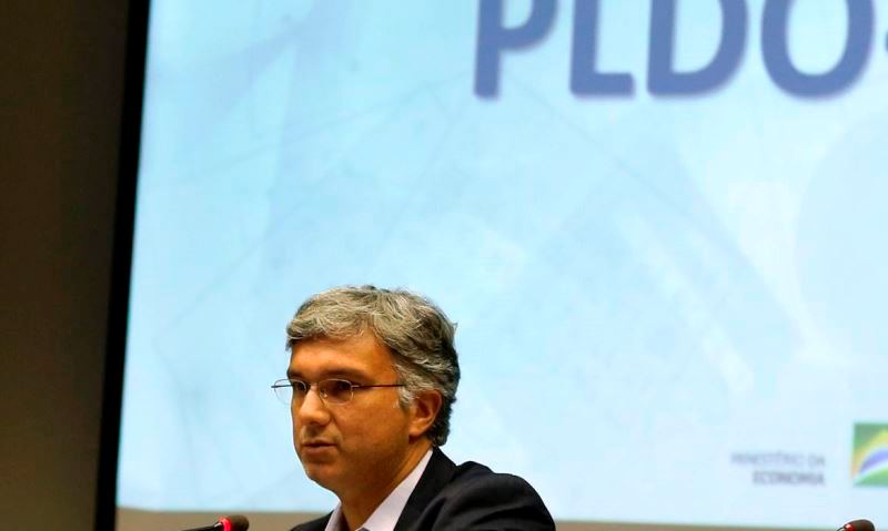 Reajuste a servidores seria ‘esforço fiscal considerável’