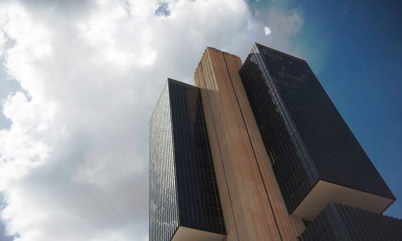 Entidades se manifestam após anúncio de aumento da Selic