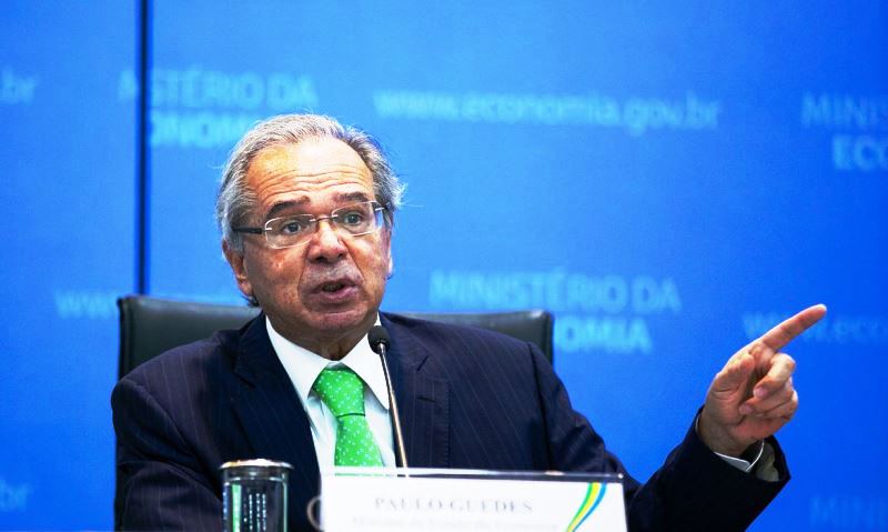 Ministro da Economia defende taxar super-ricos e desonerar empresas