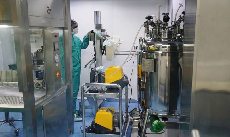Fiocruz vai produzir primeiro antiviral oral contra Covid-19 no Brasil