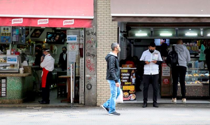 Índices de Confiança de Serviços e do Comércio sobem em maio