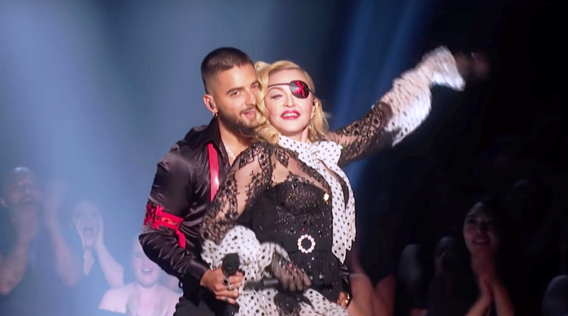 Madonna faz participação em show de Maluma