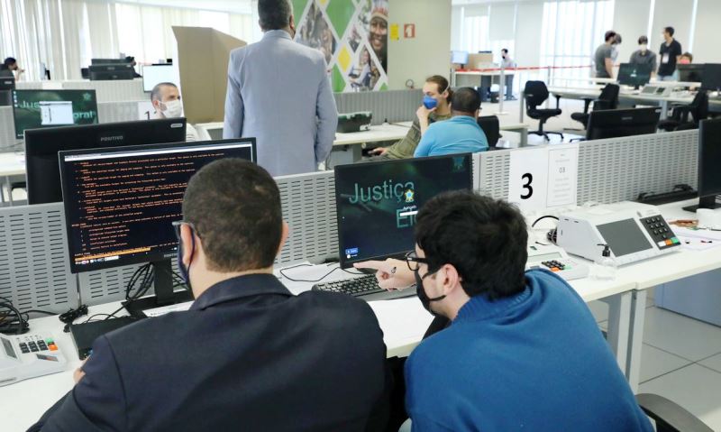 TSE encerra fase de testes das urnas eletrônicas