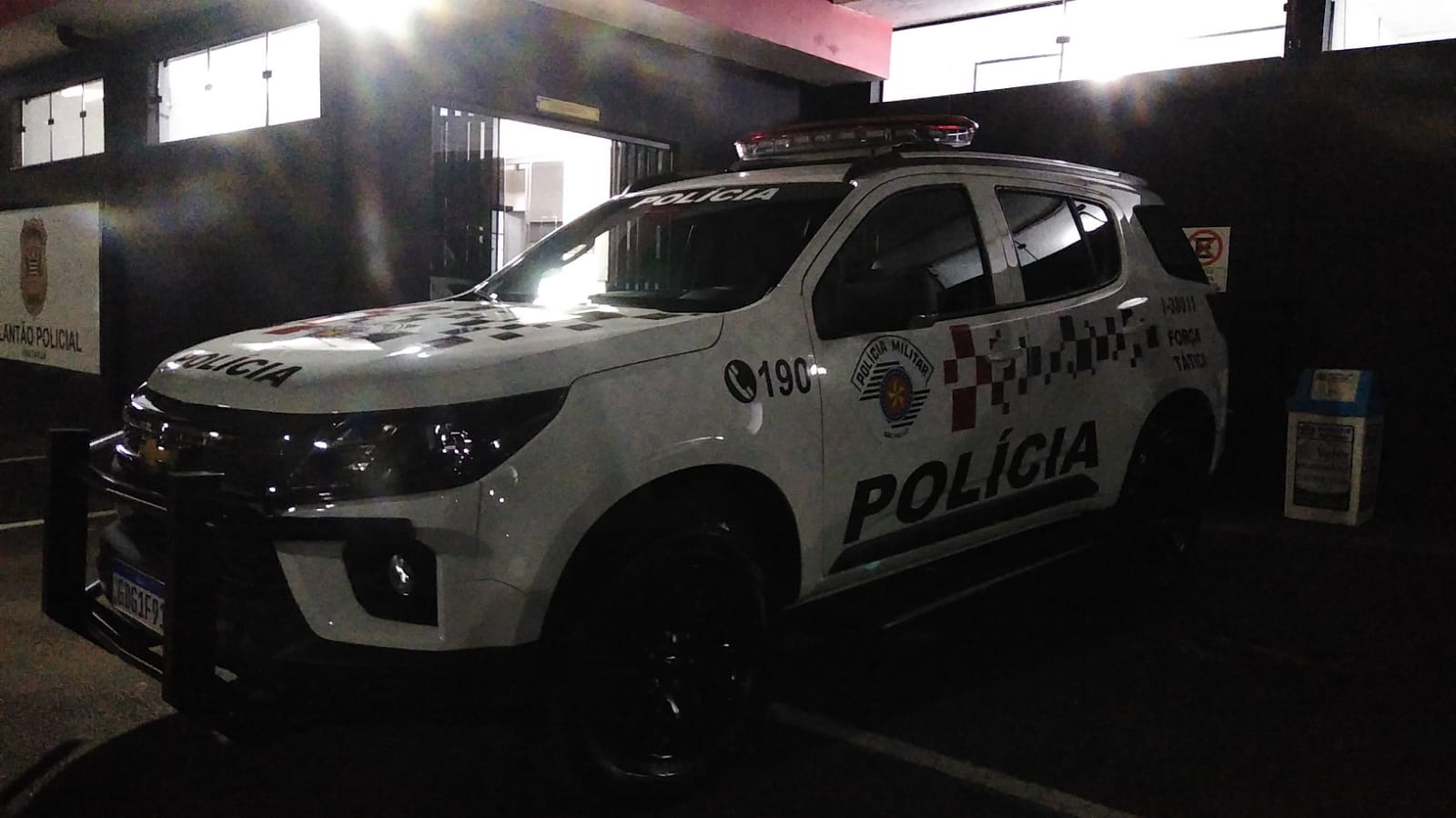 PM aborda moto e prende procurado por tráfico