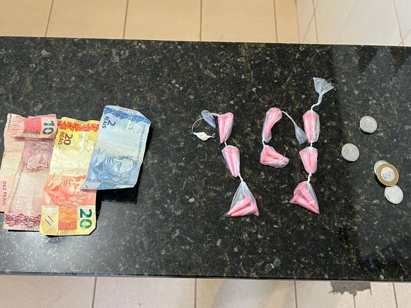 Menor é detido com drogas na Vila Alpes