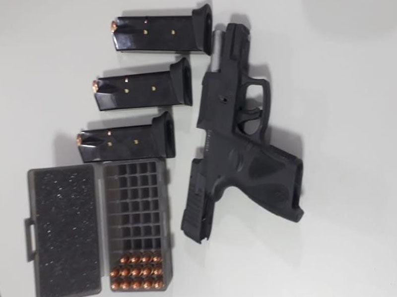 PM apreende arma e evita tragédia familiar