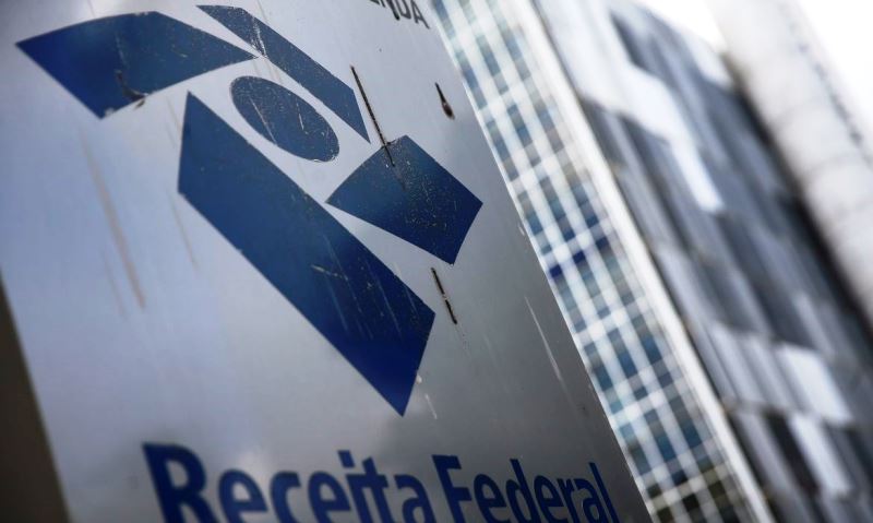 Receita alerta para golpe do falso IOF antecipado via Pix