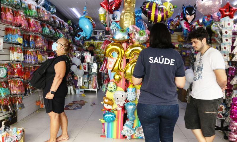 Atividade econômica cai 0,11% em maio