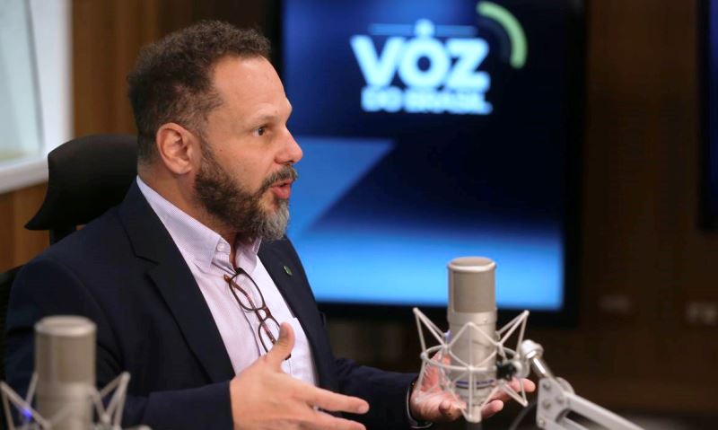 Mais de 370 mil famílias receberam títulos de terra