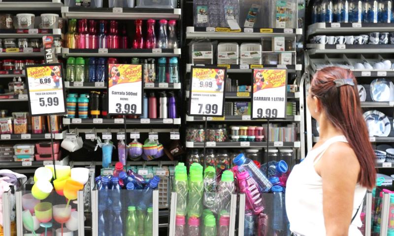 Intenção de consumo das famílias mantém crescimento