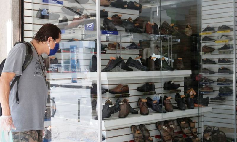 Vendas no varejo caem 1,4% em junho