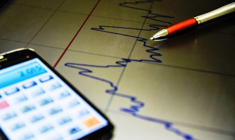 Governo eleva previsão de crescimento da economia para 2,7%