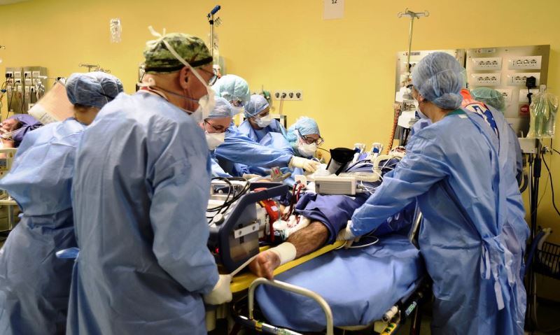 Senadores defendem usar orçamento secreto para pagar piso da enfermagem