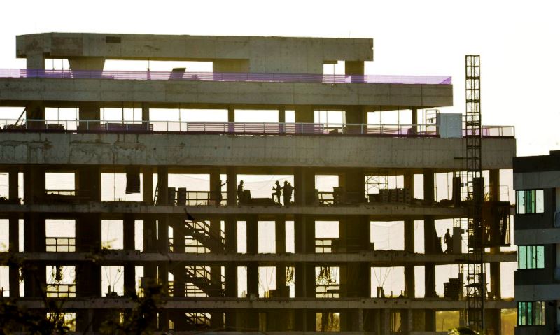 Custo da construção sobe 0,10% em setembro, diz FGV