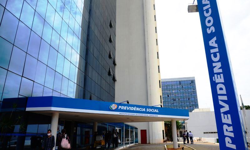 INSS abre concurso de mil vagas com salário inicial de R$ 5.905,79