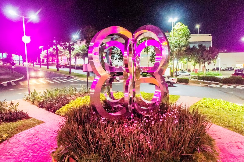RibeirãoShopping faz ação de incentivo ao Outubro Rosa