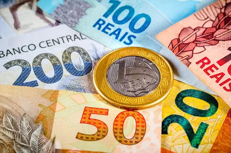 22,02% dos domicílios sobreviviam sem qualquer renda do trabalho