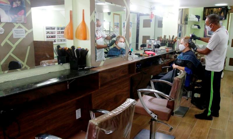 Confiança de serviços cede 1,5 ponto