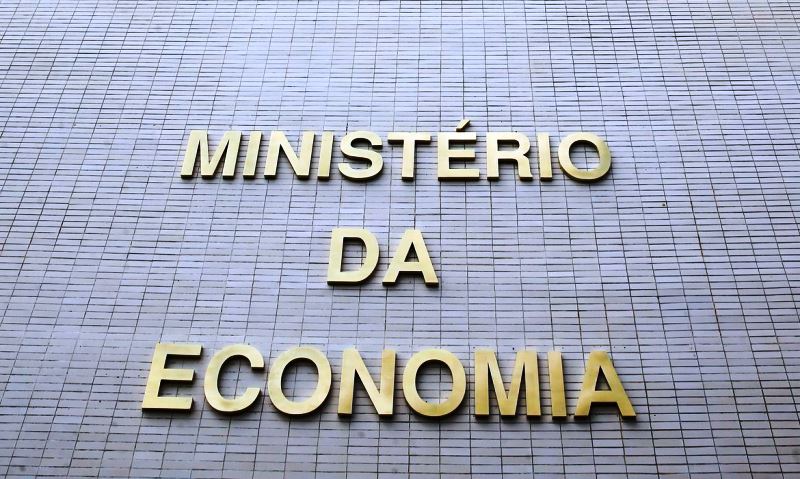 Governo remaneja verbas e aumenta gastos discricionários em R$ 3,3 bi