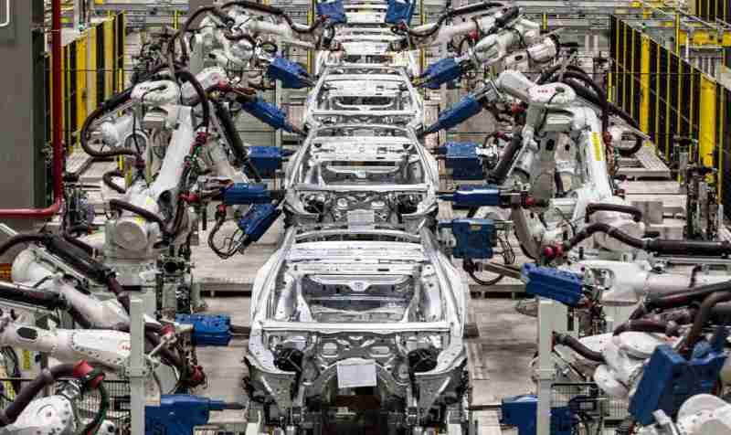 Vendas de carros de passeio na China sobem 1,9%, mas desaceleram