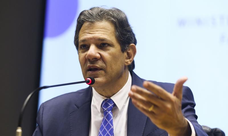 Haddad manda doar itens apreendidos pela Receita ao Litoral Paulista