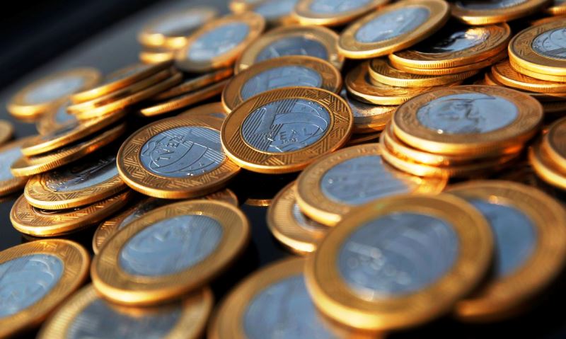 Poupança tem retirada recorde de R$ 33,63 bi