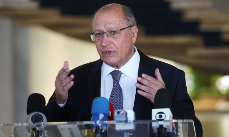 Alckmin diz que reforma tributária tem que ser feita neste ano