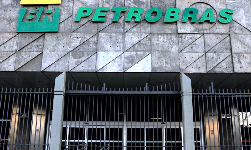 Governo indica novos candidatos para conselhos da Petrobras