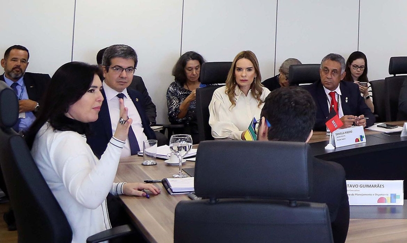 Arcabouço fiscal só será enviado ao Congresso na segunda-feira