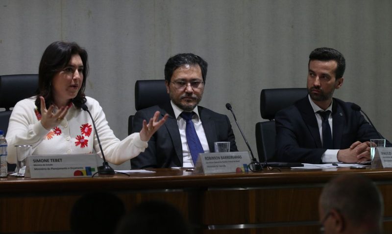 Salário mínimo terá aumento acima da inflação em 2024