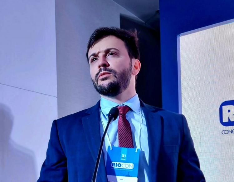 Especialista fala sobre propaganda eleitoral na internet