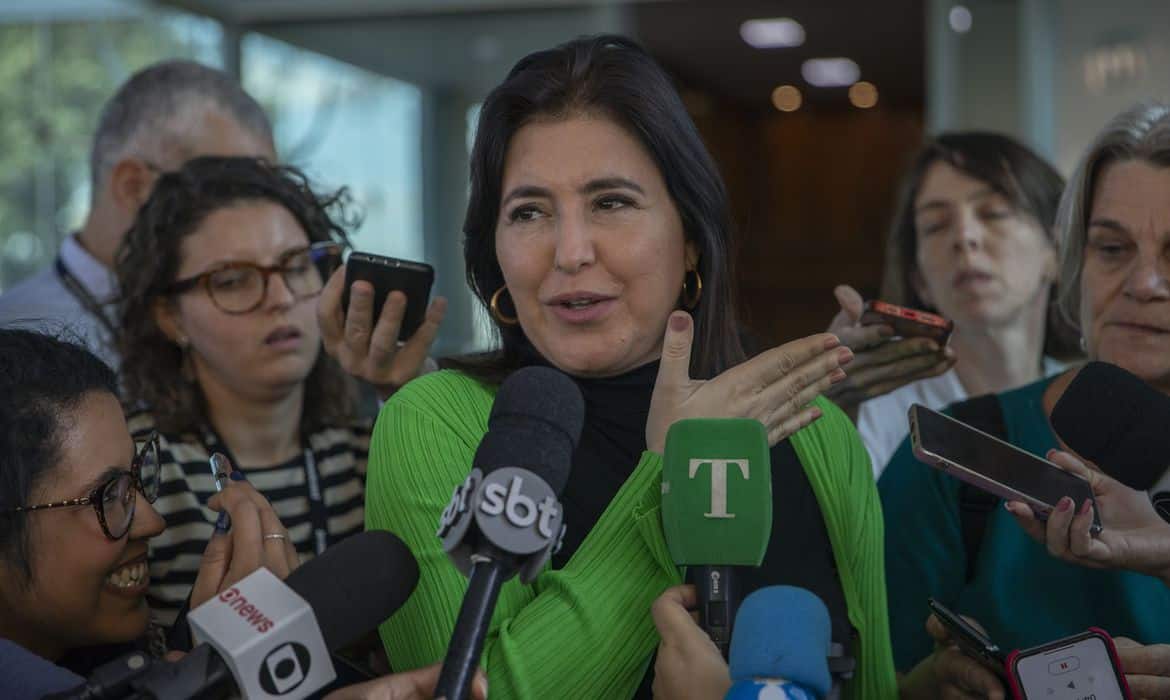 Tebet: medidas para aumentar arrecadação visam déficit fiscal zero