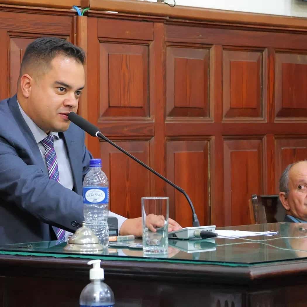 Vereador Thiago de Jesus destaca trabalho das escolas estaduais de São Carlos